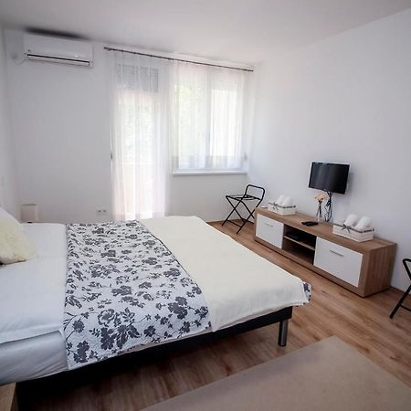 Helios Apartman Szeged Apartment Luaran gambar